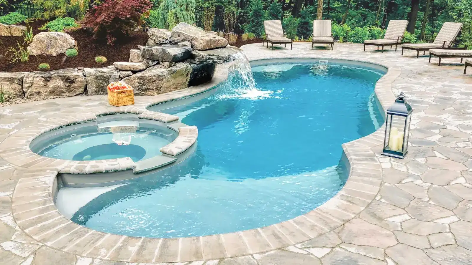 Leisure Pools Allure fiberglass pool