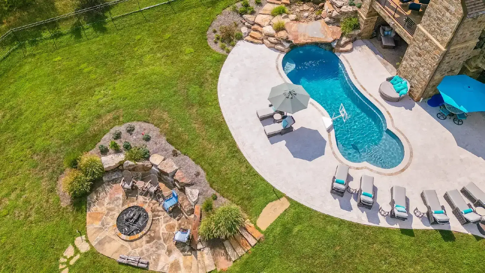 Premium fiberglass pool installed by Sunshine Pools for a Connell, Washington homeowner in Franklin County