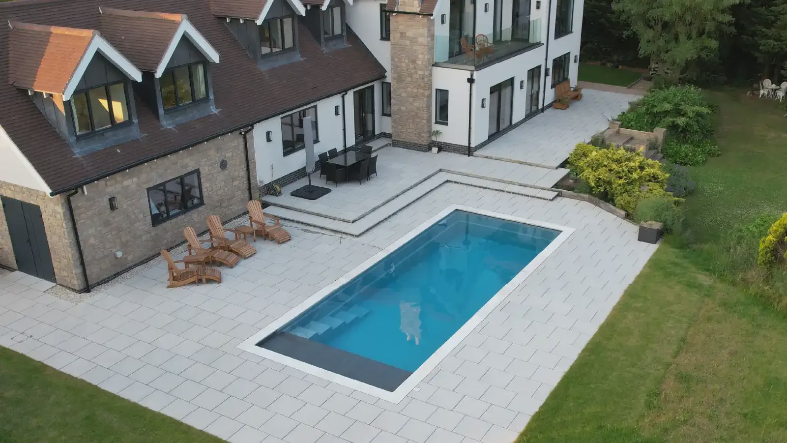 Sunshine Pools fiberglass pool installation team serving Pasco and the Tri-Cities, WA